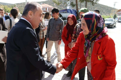 Başkan Böcekten Korkutelililere düğün salonu ve kreş sözü