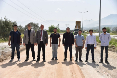 Akgedik TOKİ-Menemen bağlantı yolunda çalışmalar sürüyor
