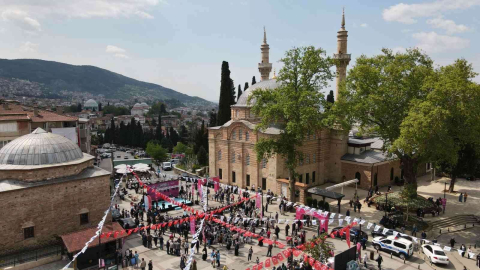 Bursada 600 Yıllık Erguvan Bayramı Yaşatılıyor