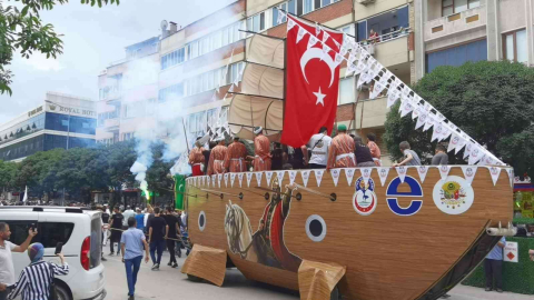 Karadan Gemiyi Yürüttüler
