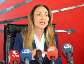 CHPli Nazlıaka: “Gönlümüzden geçen aday Kemal Kılıçdaroğludur”