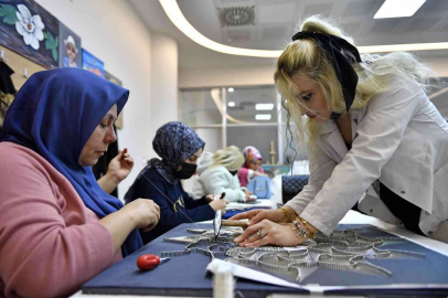 Osmek Filografi Sanatını Yaşatıyor