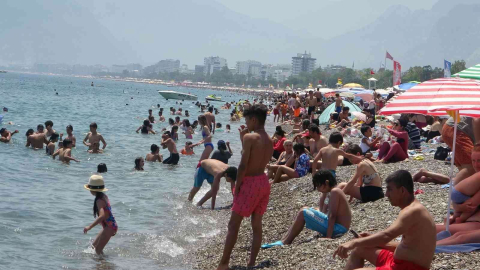Antalyaya gelen turist sayısında rekor artış