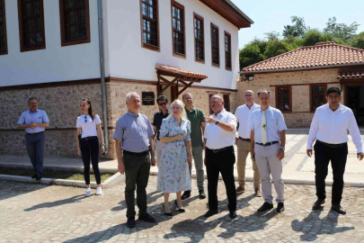 Rektör Özkan: Üniversitemiz ve BATEM, araştırmalarıyla Antalya tarımına öncü olmaya devam ediyor