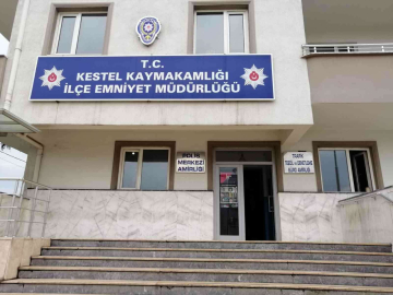 Tırdan Hırsızlık Yapan Şüpheliyi Bekçiler Yakaladı