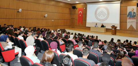 ÇAKÜde iş dünyasının deneyimleri öğrencilere aktarıldı