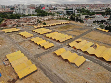 Kurban pazarları bayrama hazırlandı, kurbanlıkları bekliyor