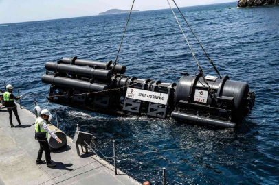 Türkiyenin ilk denizaltı test altyapısı tesisi açıldı