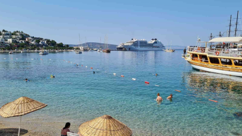 383 yolcuyla Bodruma geldi