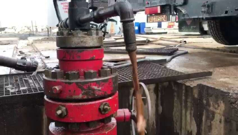 Adanada çıkartılan petrolün vanadan akışı görüntülendi