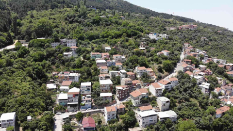 Uludağ Yolunda Navigasyon Uçuruma Sürüklüyor...pankart İle Tedbir Aldılar