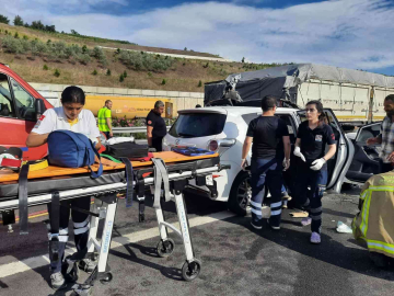 Otobanda Feci Kaza: 4 Yaralı