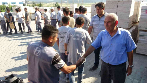 Hürok Mermerde bayramlaşma coşkusu