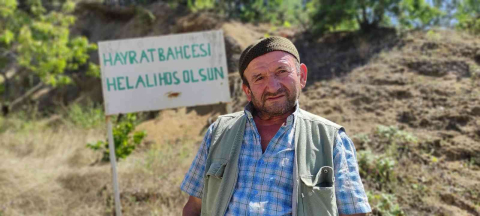 İbrahim Dedenin Hayrat Bahçesinden Meyve Koparmak Serbest