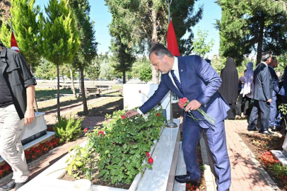 Şehitlikte Duygusal Anma