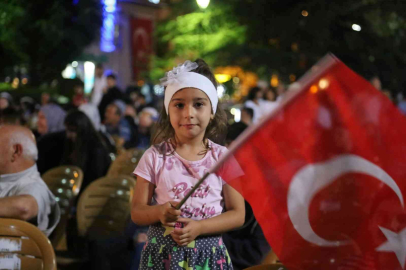 Hain darbe girişiminin  6ncı yılında yüzlerce vatandaş Kastamonuda tek yürek oldu