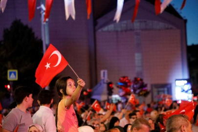 İnegöl 6. Kez Demokrasi Nöbetinde