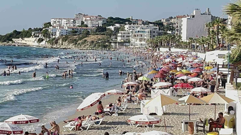 Bayram bitti ancak Kuşadasında yoğunluk devam ediyor