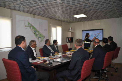 Bakan Kurum ile Başkan Büyükkılıçtan Millet Bahçesinde inceleme