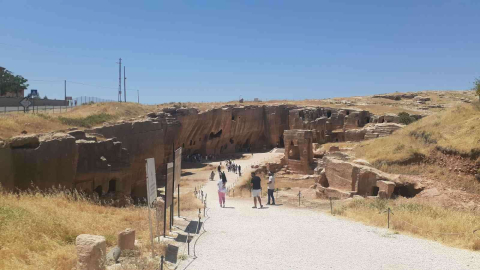 Sıcaklar arttı, Dara Antik Kentine ziyaretçi azaldı