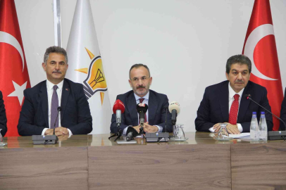 AK Partili 11 büyükşehir grup başkanvekili İzmirde buluştu