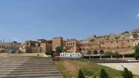 Mardinin inanç turizmi, deniz turizmine yenik düştü