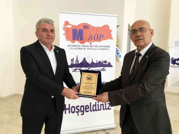 Başkan Bakkalcıoğluna SMMMO Anadolu Odaları Platformundan teşekkür plaketi
