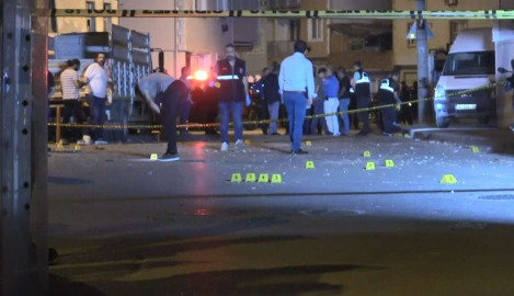 Bursada Taşlı Bıçaklı Kavgada 2 Polis, 2 Bekçi Ve 2 Çalışan Yaralandı