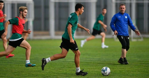 Bursasporun Genç Futbolcusu Kadir Fidanın Bileğinde Kırık Tespit Edildi