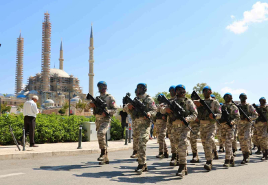 Edirnede Mehmetçik ve tankların geçit töreni nefes kesti