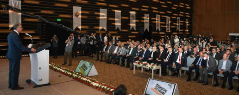 Konyanın otomotiv devlerine plaket verildi