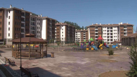 Rizede Salarha Toplu Konutlarının inşaatında sona doğru gelindi