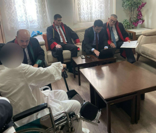 90Lık Dedeler Huzurevinde Tartıştı, Hakimler Duruşma İçin Ayağına Gitti