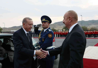 Cumhurbaşkanı Erdoğan, Cebrayılda resmi törenle karşılandı