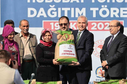 Denizlide 4 bin 892 çiftçiye 1,5 ton sertifikalı tohum desteği