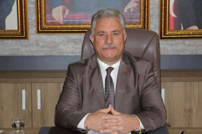 MHPli Başkan Demirtürk, Fincancıya verilen ödüle tepki gösterdi