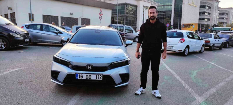 Umudunun Tükendiği An Sıfır Otomobil Sahibi Oldu