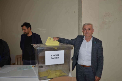 Kırkağaç İYİ Partide Levent Komşu güven tazeledi