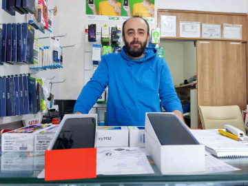 Telefoncu esnafı ABnin tek tip şarj aleti düzenlemesini olumlu karşıladı