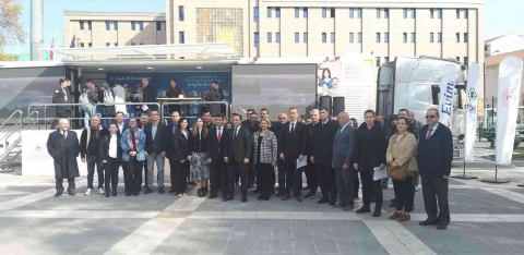 TOKİnin tanıtım tırı Eskişehirde