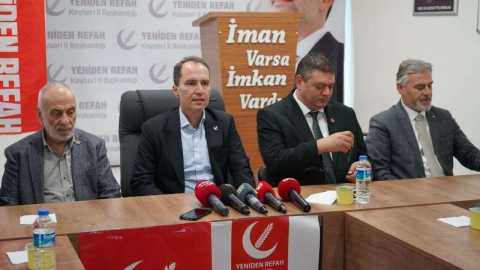 Yeniden Refah Partisi Lideri Erbakan: 65 bine yakın katılım Türk siyasetinde görülmemiş bir olaydır