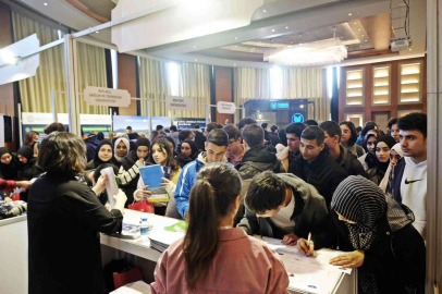 Üniversite Yolunda Busmekle Tam Yol İleri