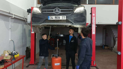 Oto tamircilerinden araç sahiplerine kışlık bakım uyarısı