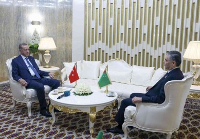 Cumhurbaşkanı Erdoğan, Türkmenistan Halk Maslahatı Başkanı Berdimuhamedov ile görüştü