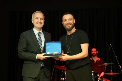 İnegöllüler Safa Zakirle 90Lara Yolculuk Yaptı