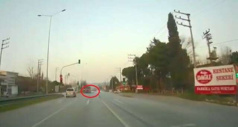 Bursada Trafik Kazaları Kameralara Yansıdı