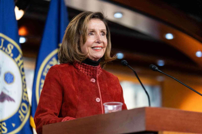 Nancy Pelosinin eşine saldıran zanlı suçlamaları reddetti