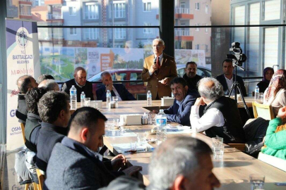 Başkan Güder, esnaf ve oda başkanlarıyla bir araya geldi