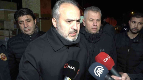 Bursadaki Fabrika Yangınına 25 Araç 80 Personel Müdahale Ediyor