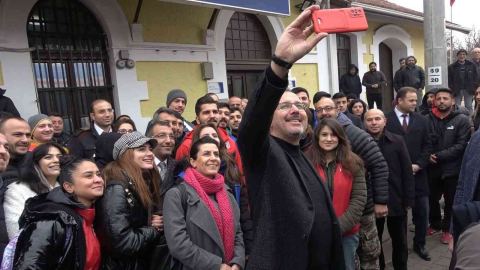 Bakan Kasapoğlu Kırıkkaleli gençlere müjdeyi verdi: Spor salonunun inşasına başladık